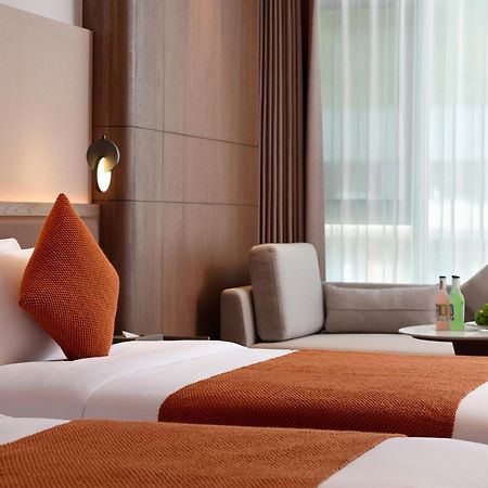 Zhangjiajie Utopia Hotel--Free One Way Pick Up Service Over 2 Nights エクステリア 写真