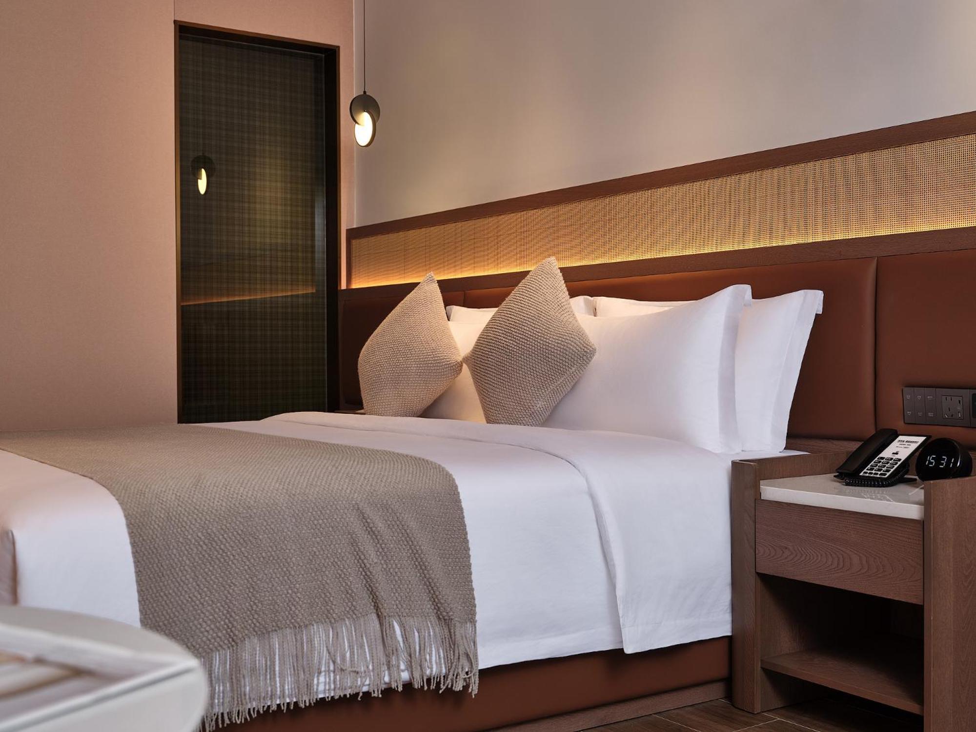 Zhangjiajie Utopia Hotel--Free One Way Pick Up Service Over 2 Nights エクステリア 写真