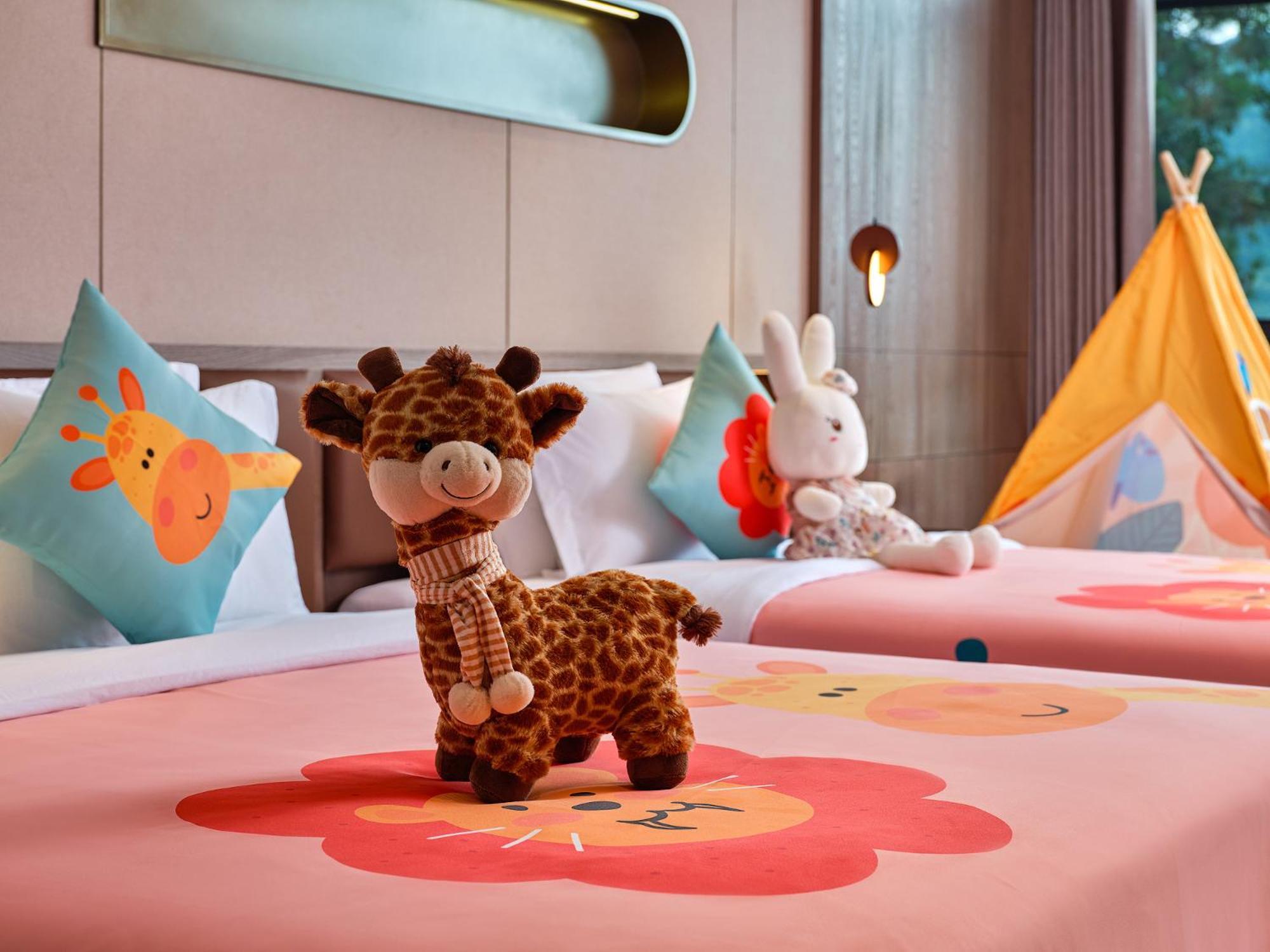 Zhangjiajie Utopia Hotel--Free One Way Pick Up Service Over 2 Nights エクステリア 写真