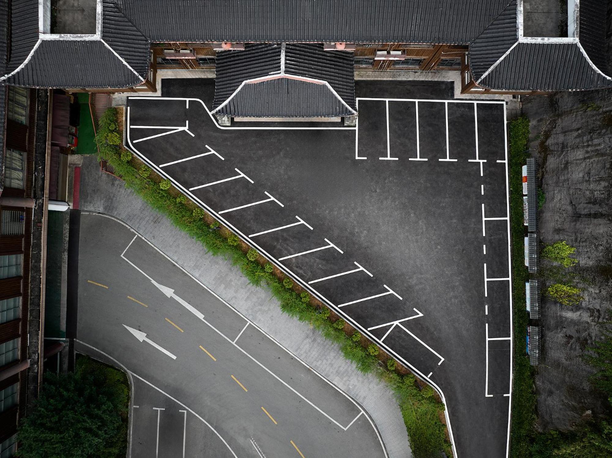Zhangjiajie Utopia Hotel--Free One Way Pick Up Service Over 2 Nights エクステリア 写真
