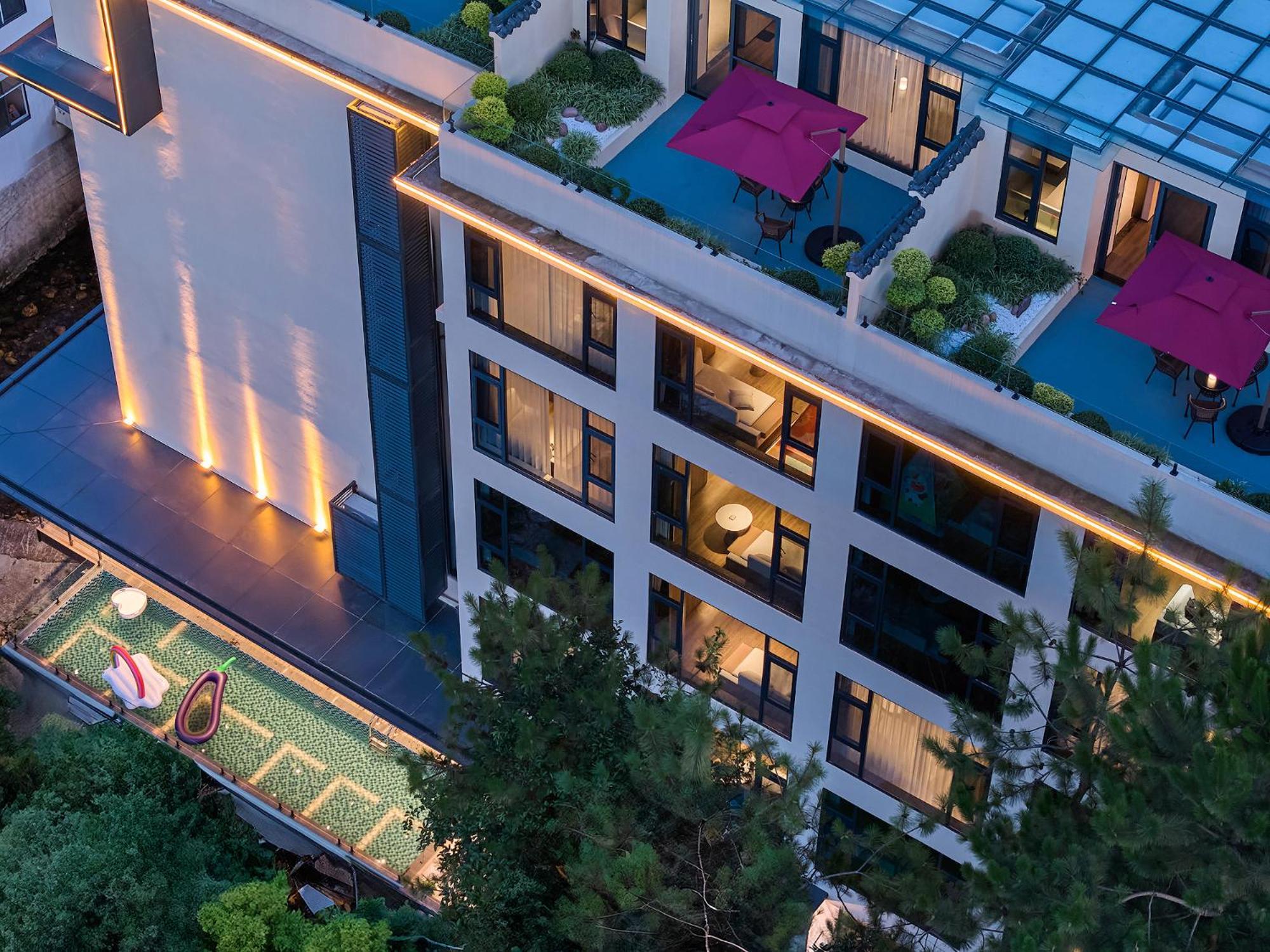 Zhangjiajie Utopia Hotel--Free One Way Pick Up Service Over 2 Nights エクステリア 写真
